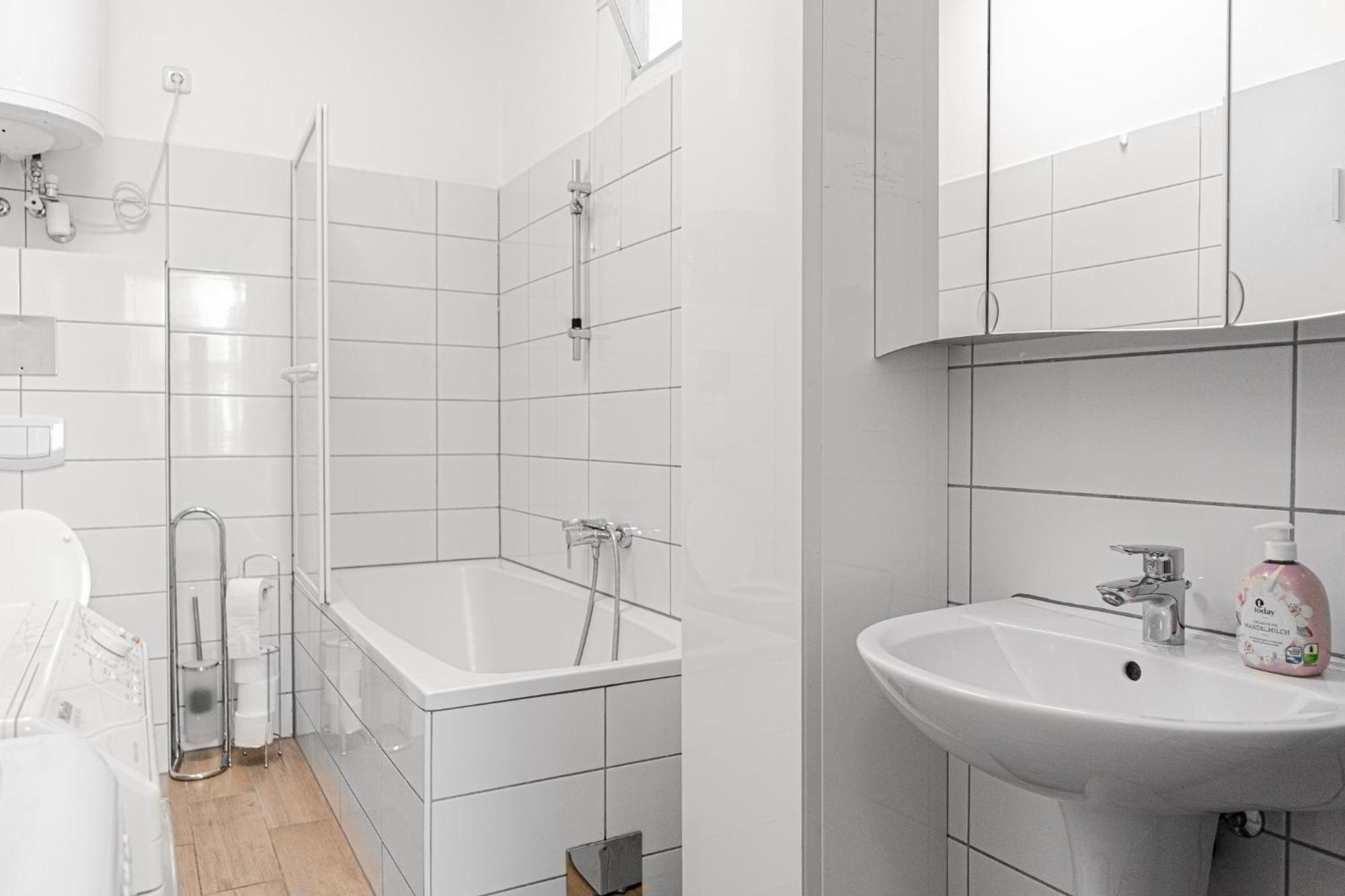 Relaxing 2-Bed Apartment For Extended Visits Wina Bagian luar foto