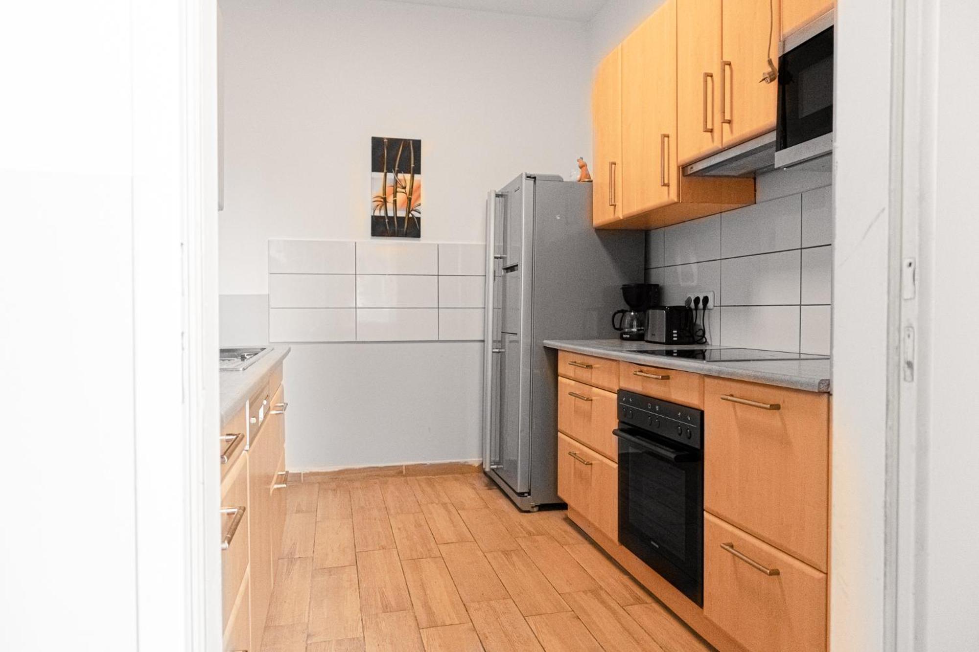 Relaxing 2-Bed Apartment For Extended Visits Wina Bagian luar foto
